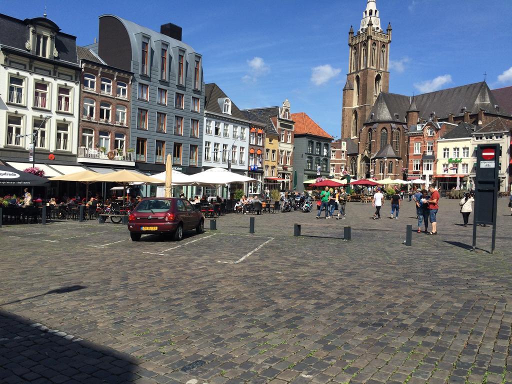 Hotel En Grand Cafe De Pauw Roermond Eksteriør bilde